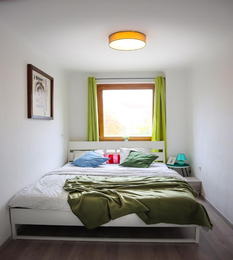 Nr 1 Apartment With 2 Balconies 3 Bedrooms Near Main Train Station Wien Exteriör bild